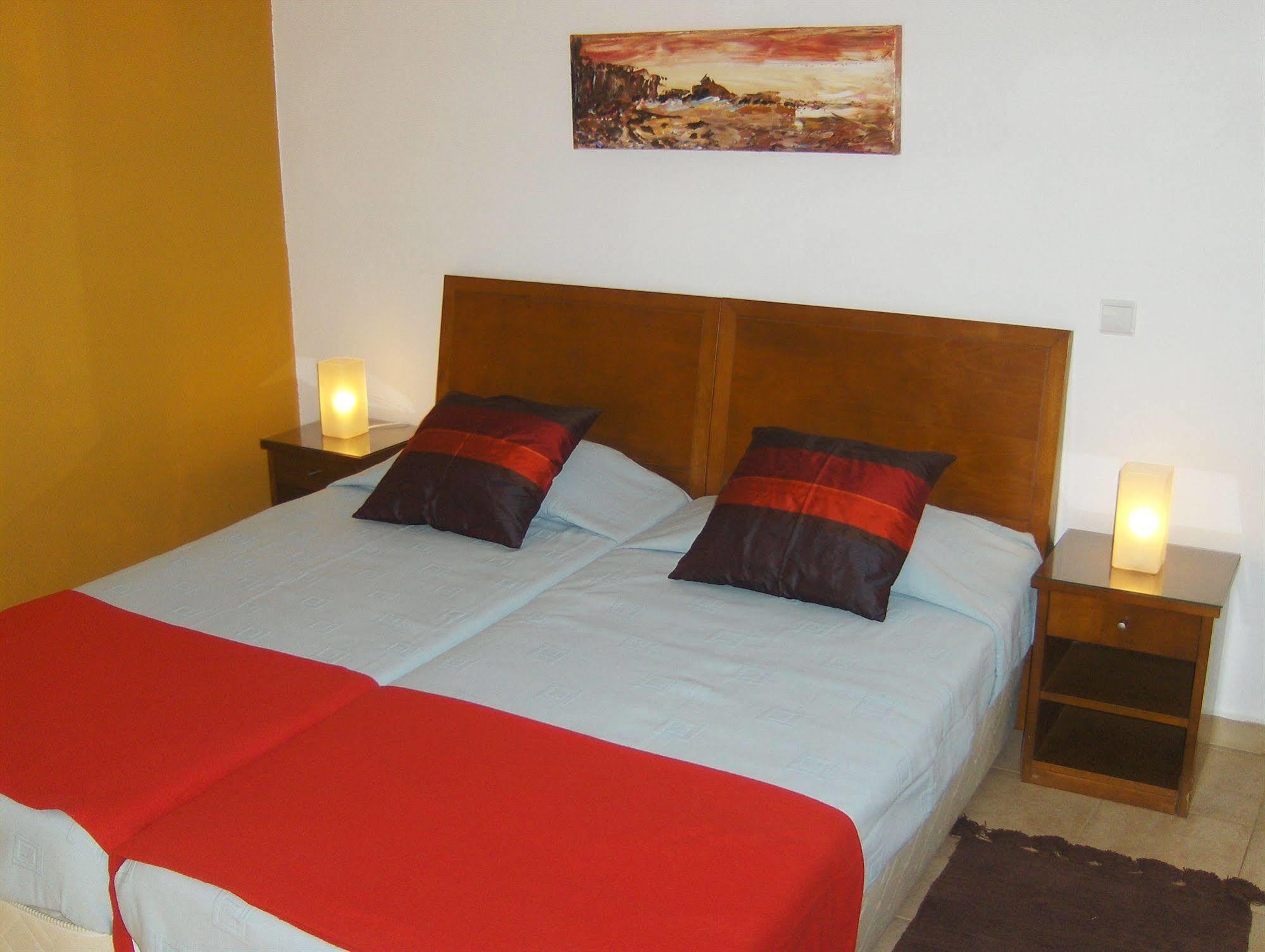 Porto Mos Residence ลากอส ภายนอก รูปภาพ